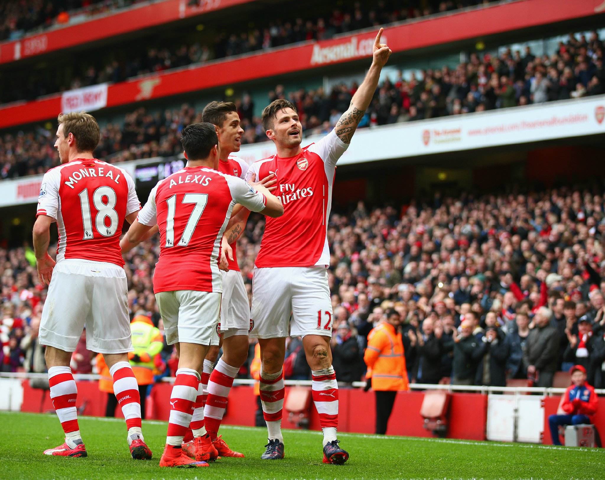 一名年轻侧 一名年轻侧